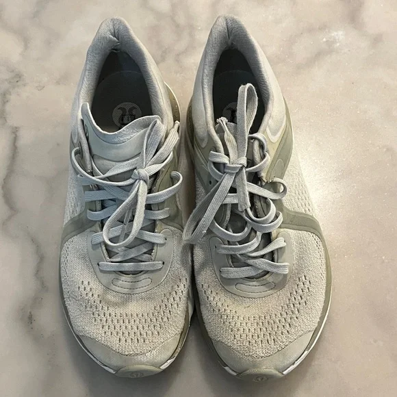 lululemon athletica Women's Light Gray and Olive Athletic Shoes - Picture 4 of 9